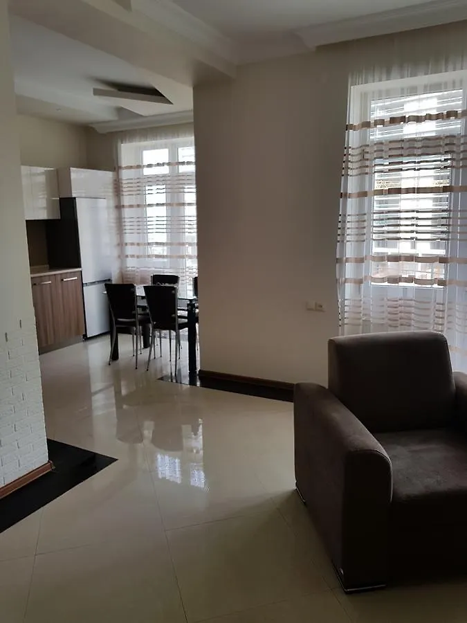 Apartment On Khimshiashvili 9A