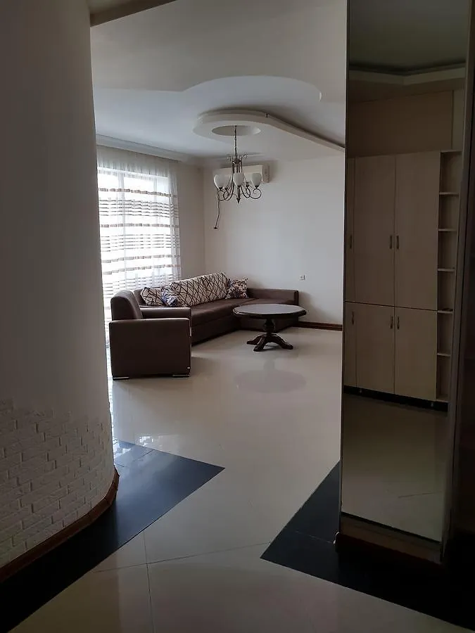 Apartment On Khimshiashvili 9A